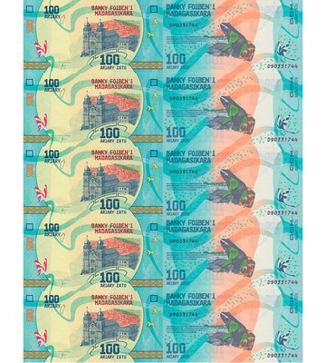 10 banknotes 100 Ariary, Madagaskar, 2017, UNC